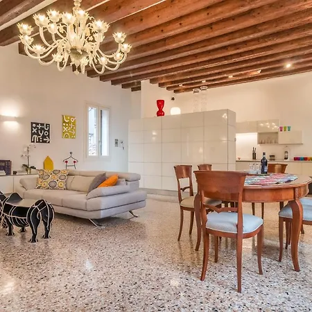Gallery House Venedig