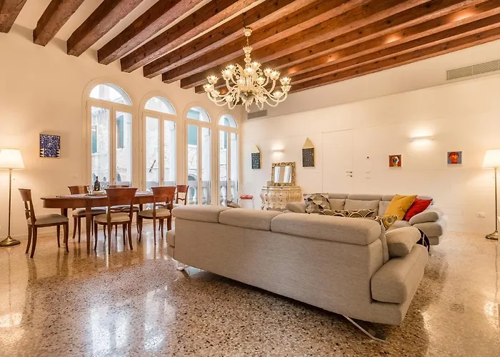 Gallery House *